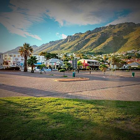Bay-Side Apartment, Gordon'S Bay Экстерьер фото