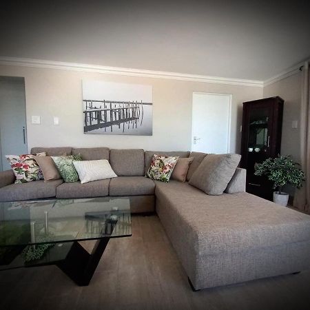 Bay-Side Apartment, Gordon'S Bay Экстерьер фото