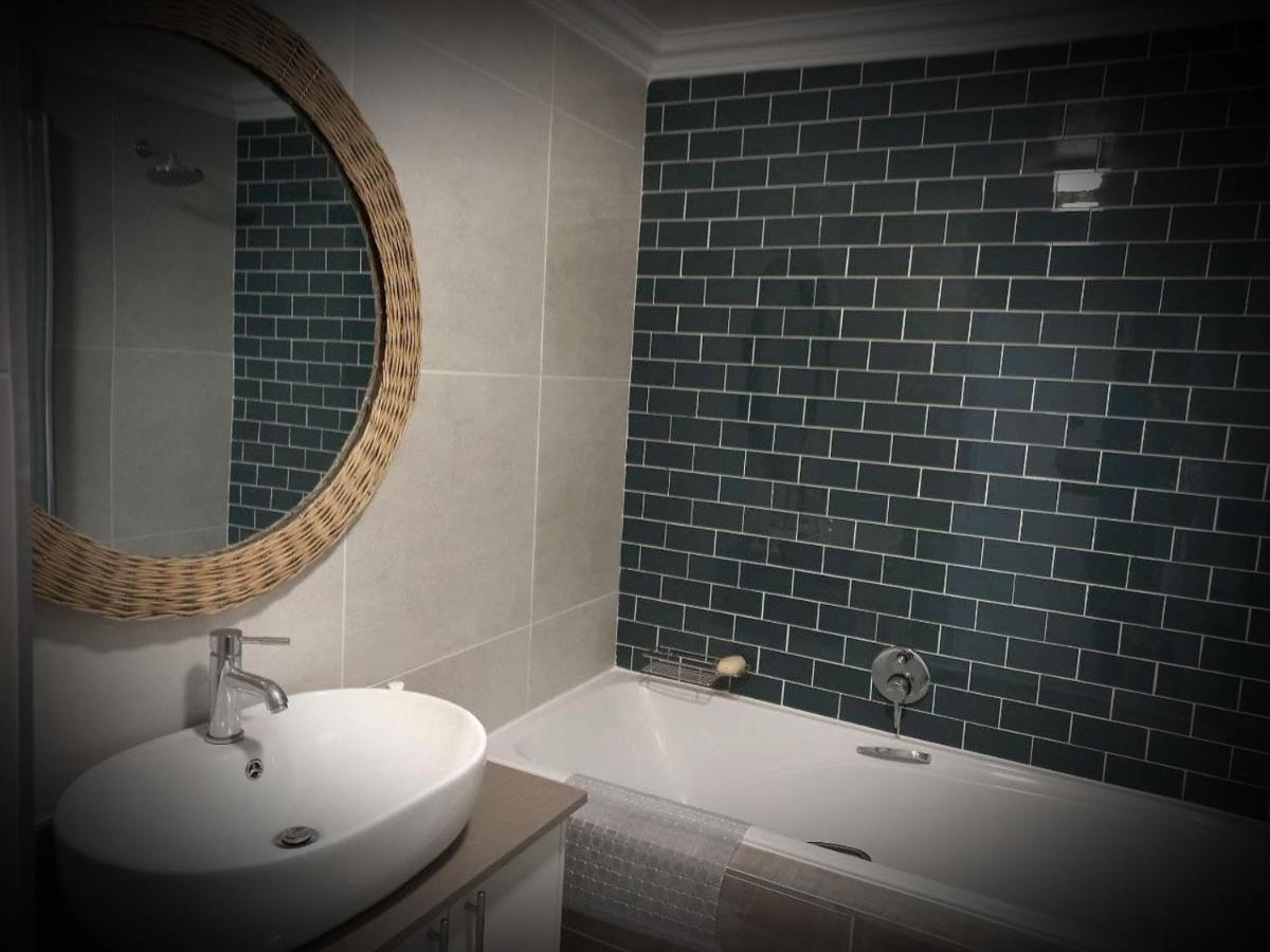 Bay-Side Apartment, Gordon'S Bay Экстерьер фото